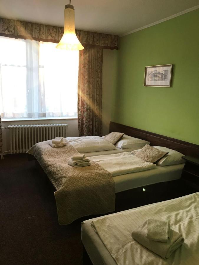 Hotel Labut Vrchlabí Kültér fotó