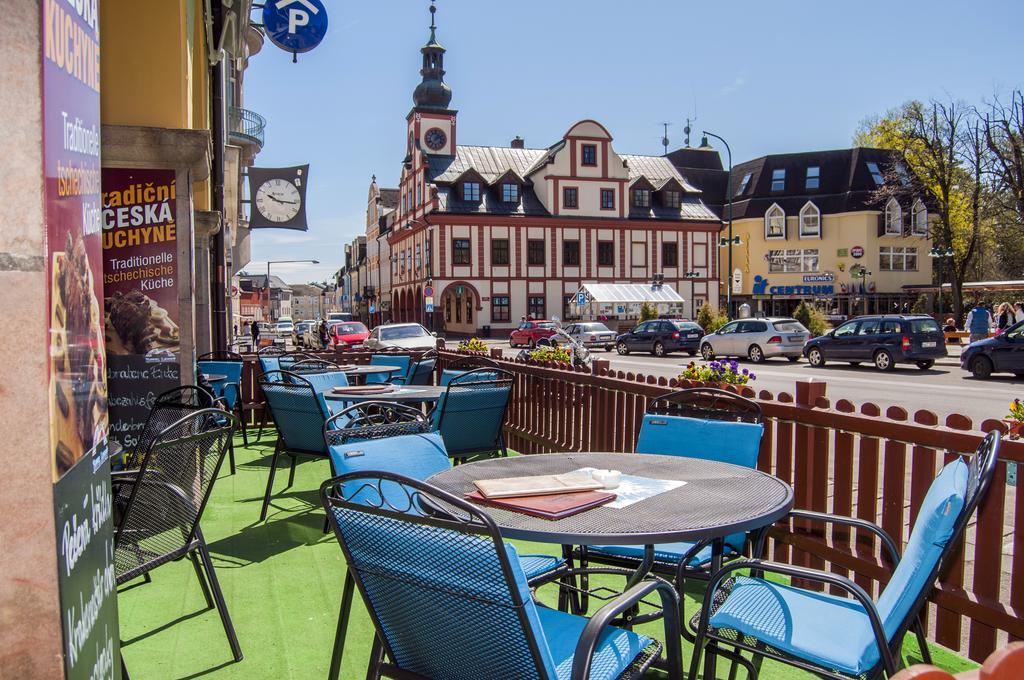 Hotel Labut Vrchlabí Kültér fotó