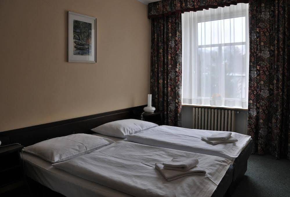 Hotel Labut Vrchlabí Kültér fotó